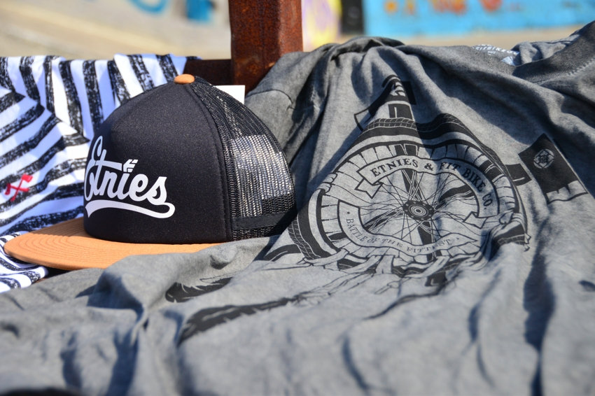 Etnies x Fit Bike Co 'Amity' Tshirt R300