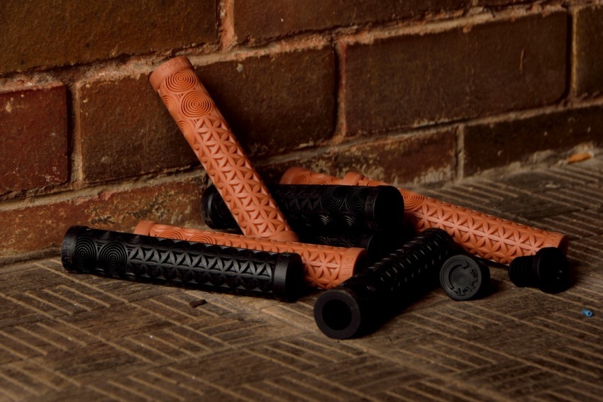 Cult AK grips. Black or Gum with pc bar ends. >click here