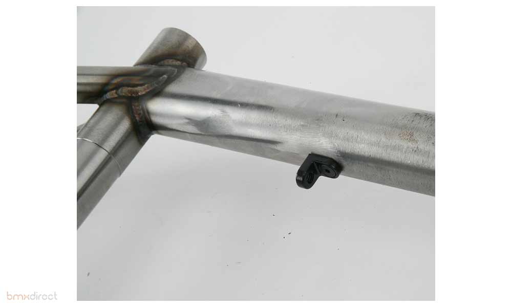 Thread-on frame cable stop