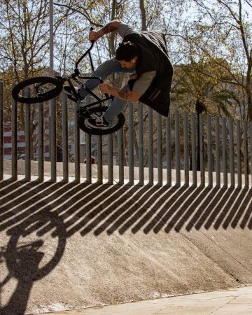 BCNBOYZ | BARCELONA BMX ADVENTURE BCNBOYZ | BARCELONA BMX ADVENTURE