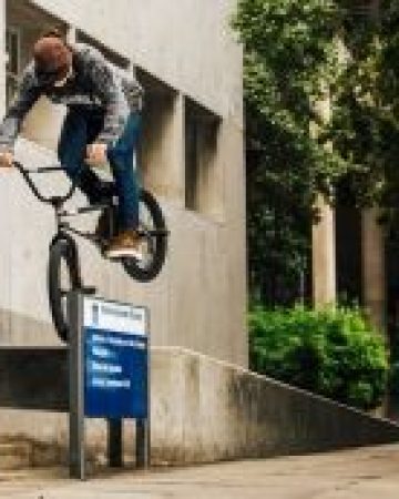 brandon-edit-2015-thmb_1 brandon-edit-2015-thmb_1